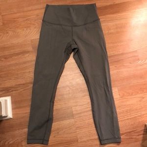 Lululemon charcoal Wunder Under High-Rise leggings